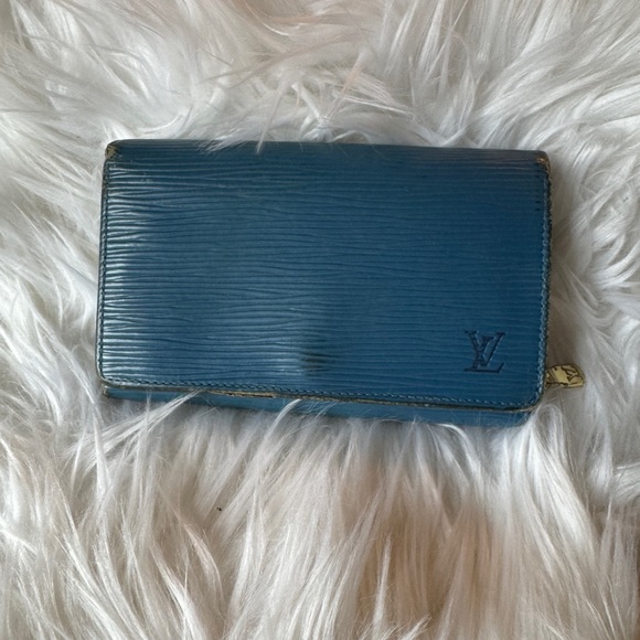 Louis Uvittion Blue Epi Tressor Wallet - Picture 1 of 12